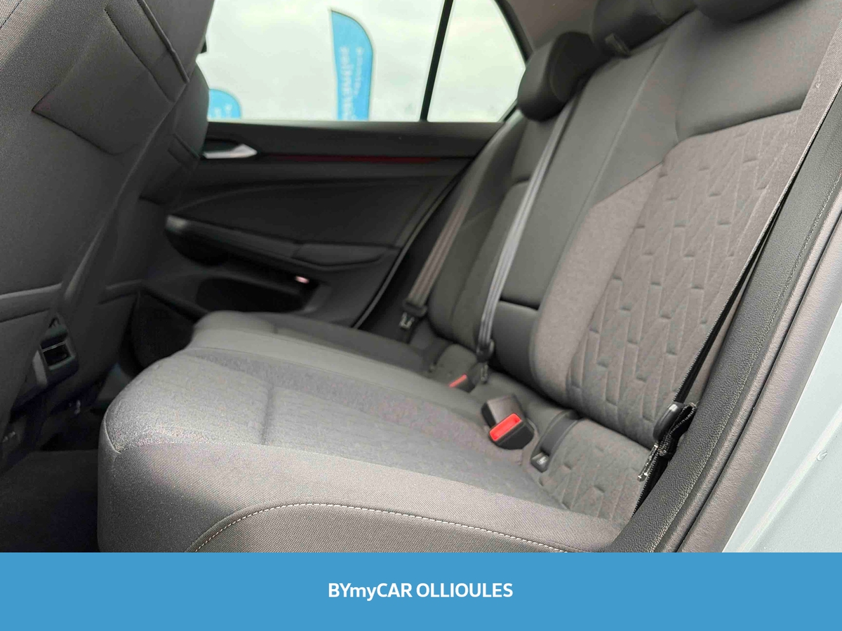 Volkswagen Golf 1.5 eTSI EVO2 116 DSG7 — photo 30