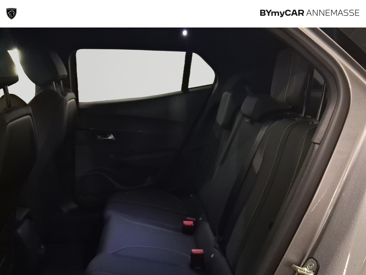 Peugeot 2008 Hybrid 145 e-DCS6 — photo 18