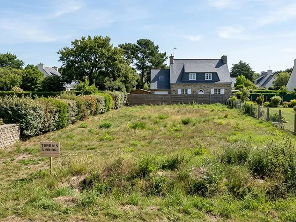 Terrain 335 m²