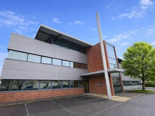 Bureaux 709 m²