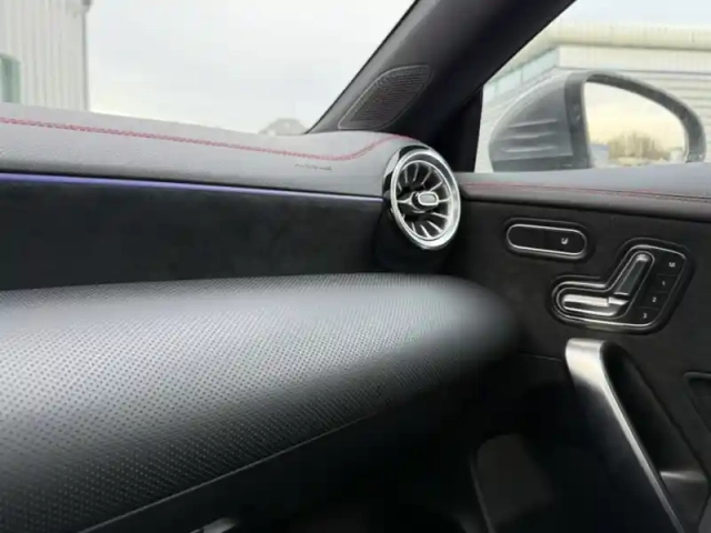 Mercedes Cla coupé 250 e hybrid eq amg line hybr — photo 14