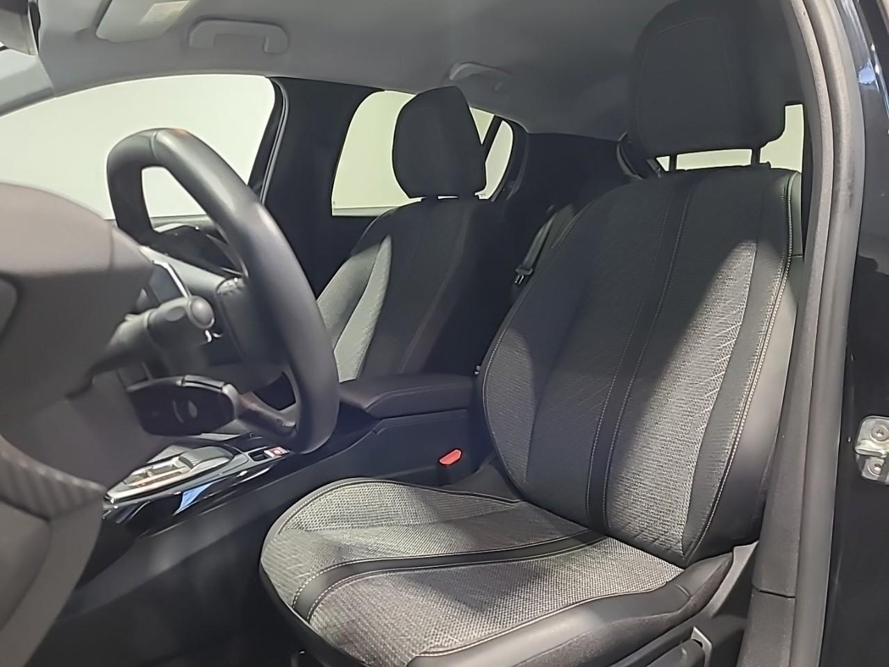 Peugeot 208 hybrid 100 e-dcs6 allure — photo 10