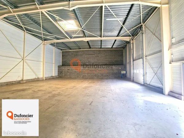 LOCAL D'ACTIVITE 285 m² POITIERS