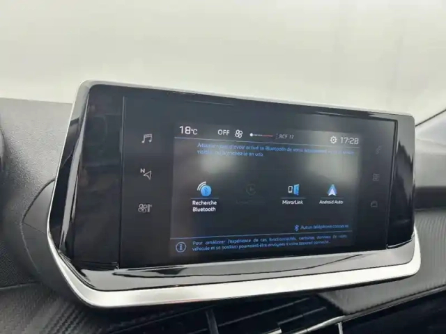 Peugeot 208 puretech 75 s&amp;s bvm5 — photo 22