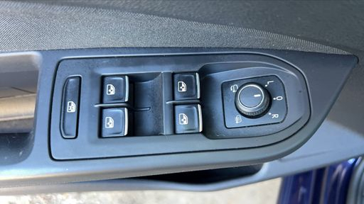 Volkswagen Golf 2.0 TDI SCR 115 DSG7 - Active – 2021 – 128950 km – Diesel – Boîte Automatique — photo 34