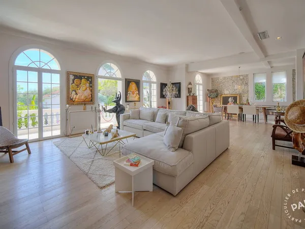 Maison 6 pièces 260 m²