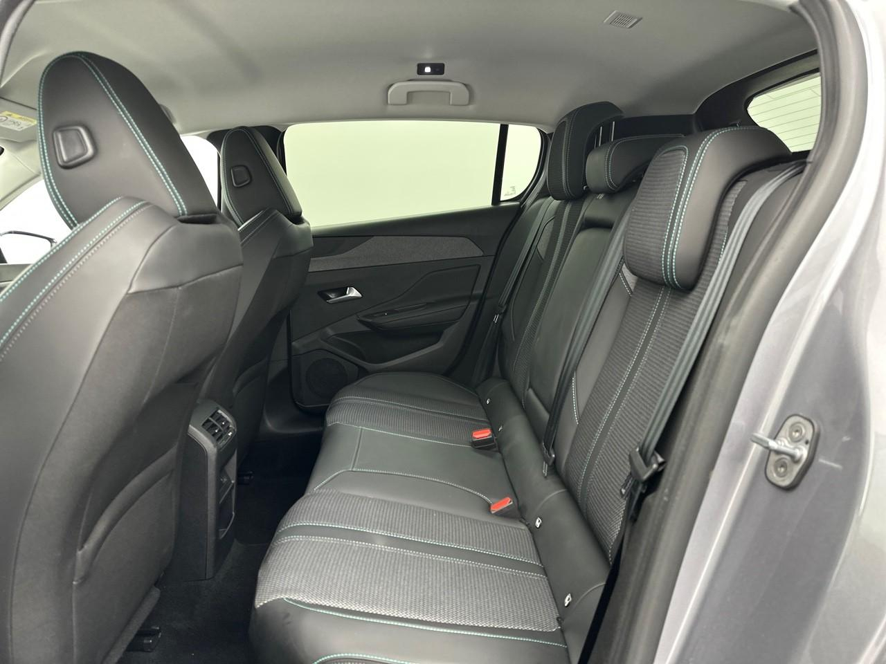 Peugeot 308 bluehdi 130ch s&s eat8 allure — photo 12