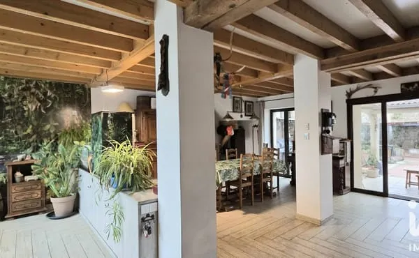Maison 10 pièces 140 m²