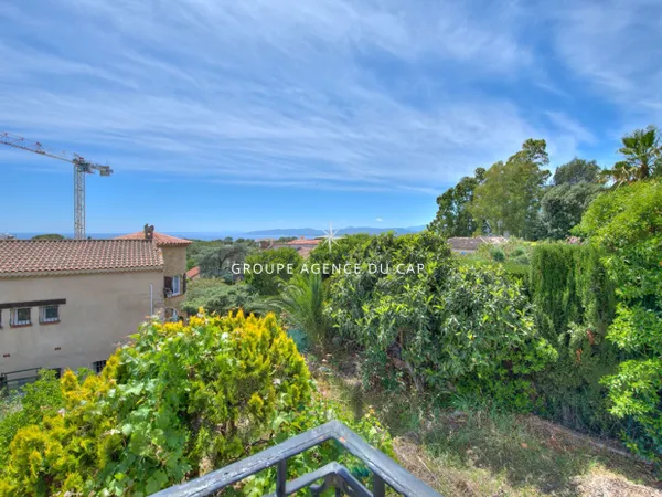 Villa Saint Raphael 4 pièce(s) 138 m2