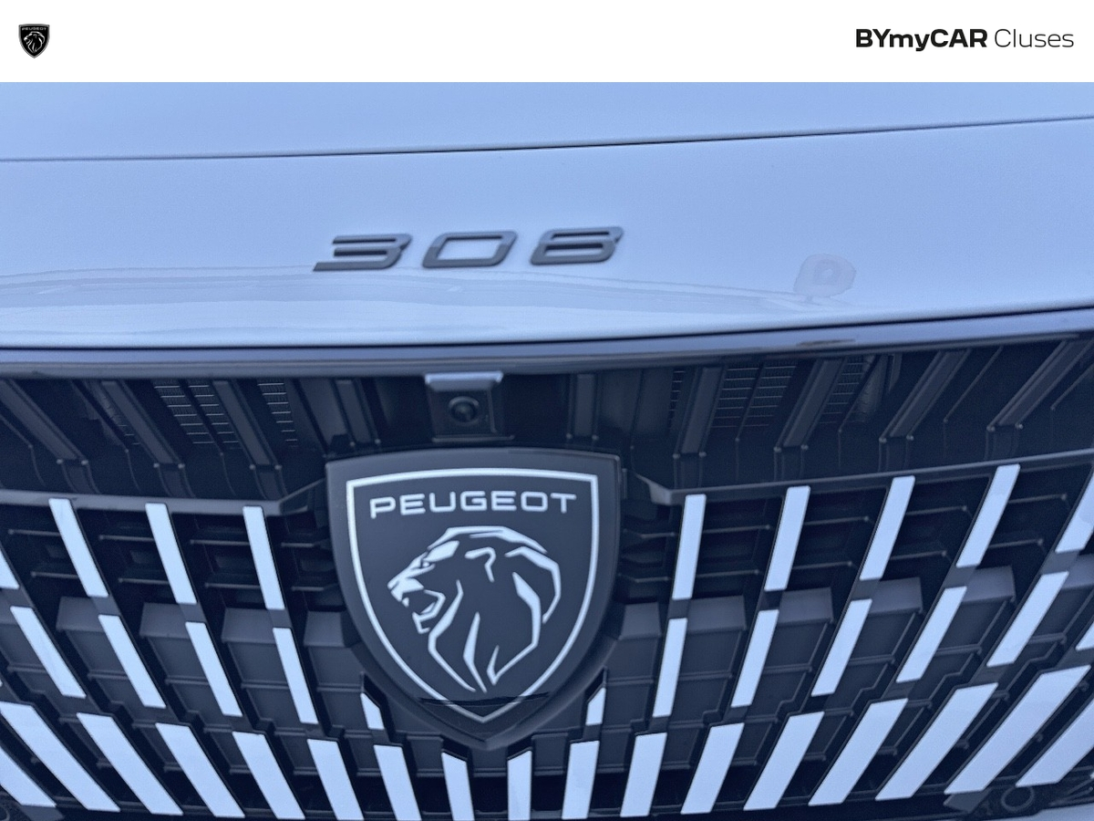 Peugeot 308 Plug-in Hybrid 195 ch e-DCS7 — photo 16