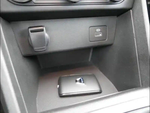 Dacia Sandero 1.0 tce 90ch stepway confort -22 — photo 15