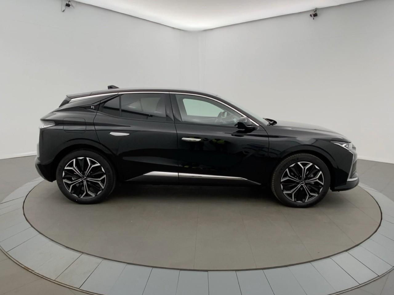 Ds Ds 4 bluehdi 130 eat8 etoile - alcantara — photo 4