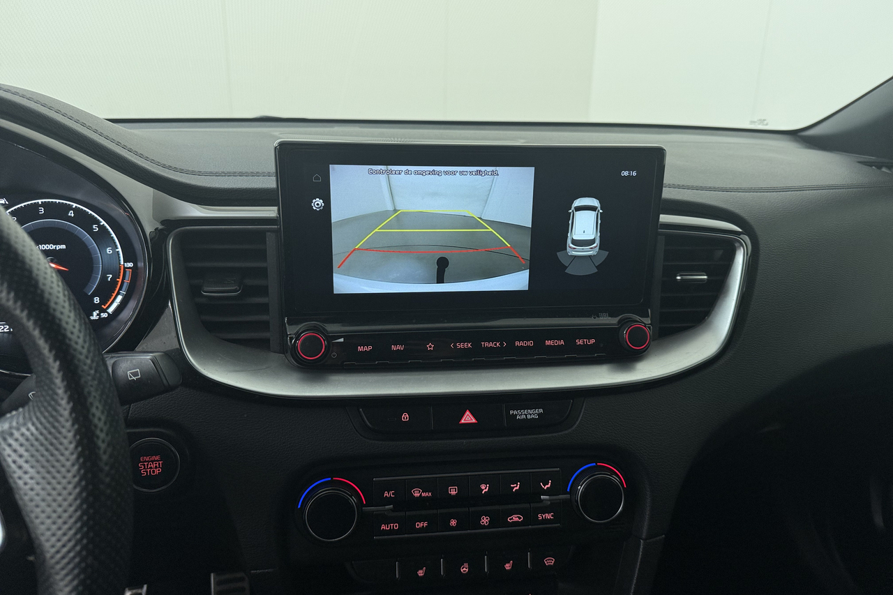 Kia ProCeed — photo 13