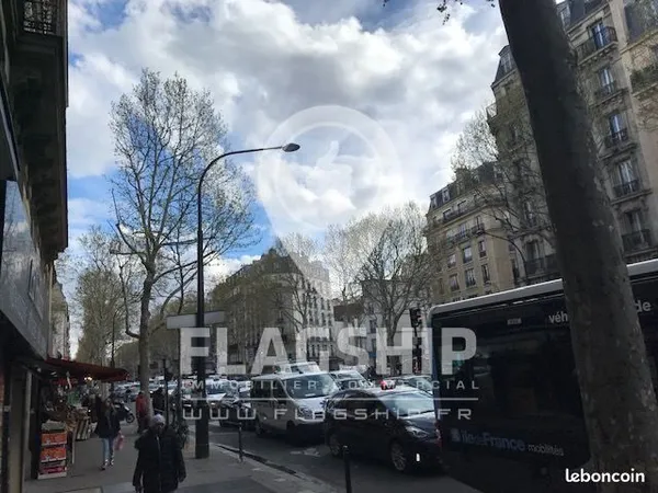 Boutique 64 m² PARIS