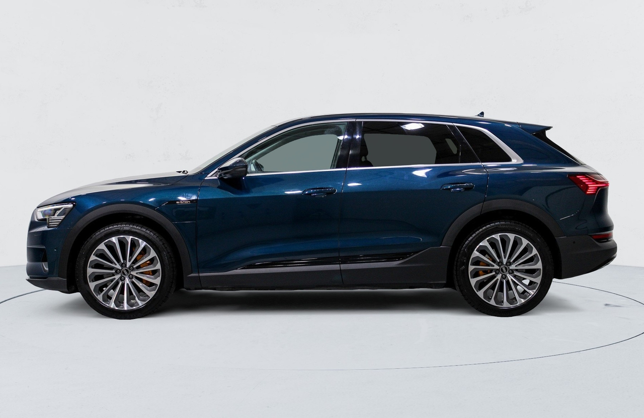 Audi e-tron — photo 2