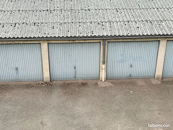 Parking/box COLMAR