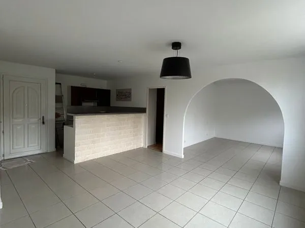 À LOUER Appartement T2 lumineux de 51 m² Gond-Pontouvre