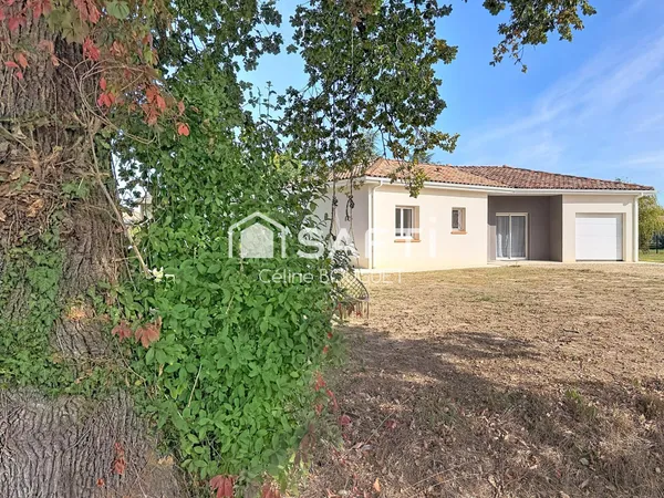 Maison récente avec garage