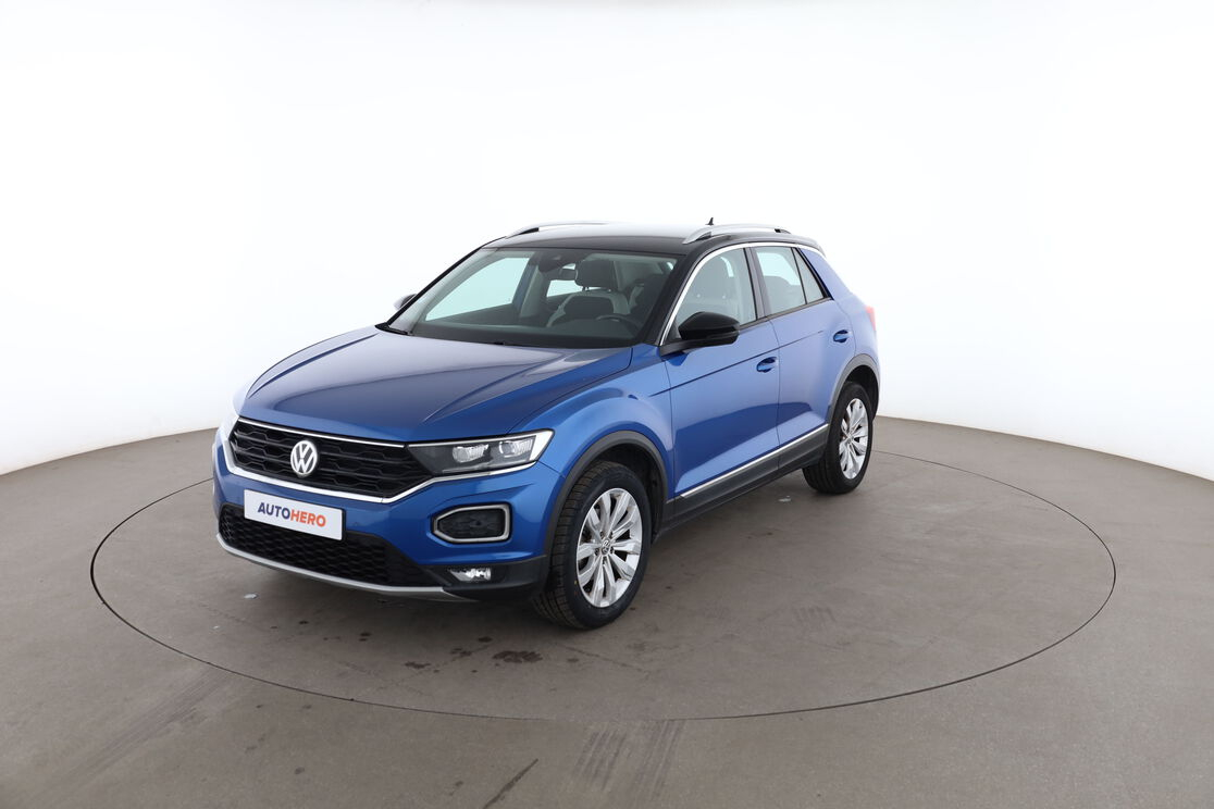 Volkswagen T-Roc 1.5 TSI EVO Carat DSG7 — photo 1