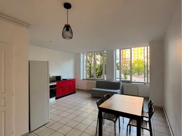 Location appartement T4 Tram Bicentenaire