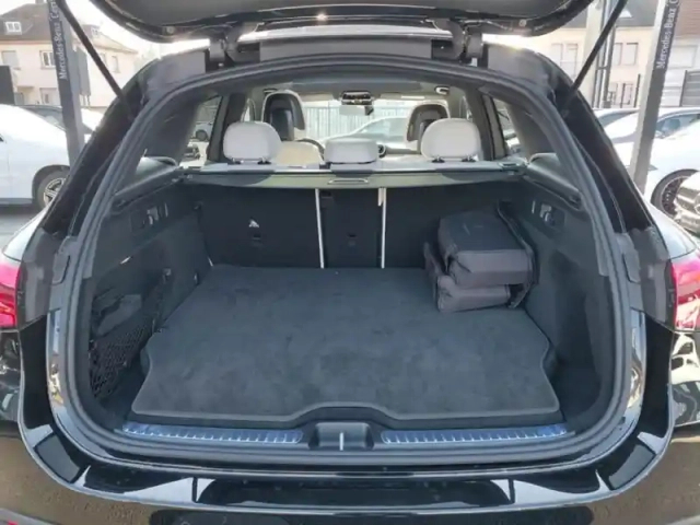 Mercedes Glc 300 de 4matic amg line — photo 32