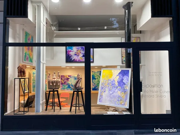 Emplacement n°1 : grande vitrine face à la Fnac des Ternes