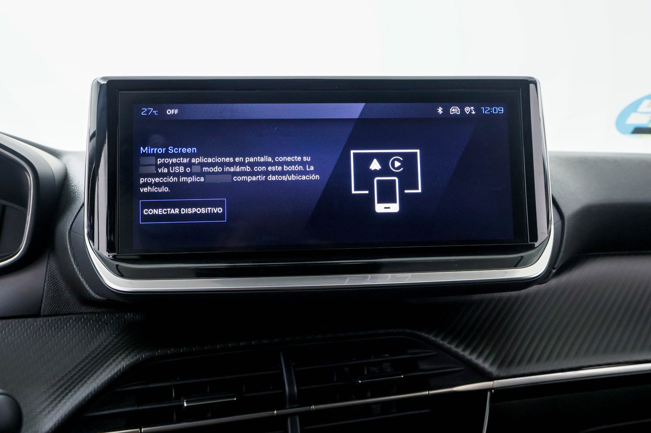 Peugeot 208 — photo 26