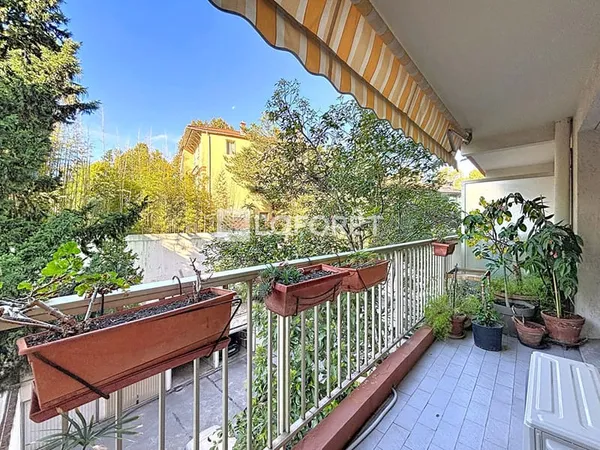 CARRE D'OR - T3 AVEC TERRASSE ET PARKING