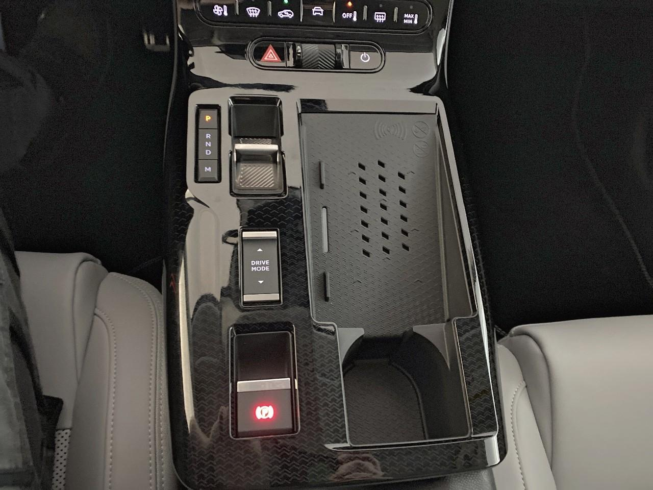 Citroën C5 Aircross hybride 145 ch e-dcs6 max — photo 17