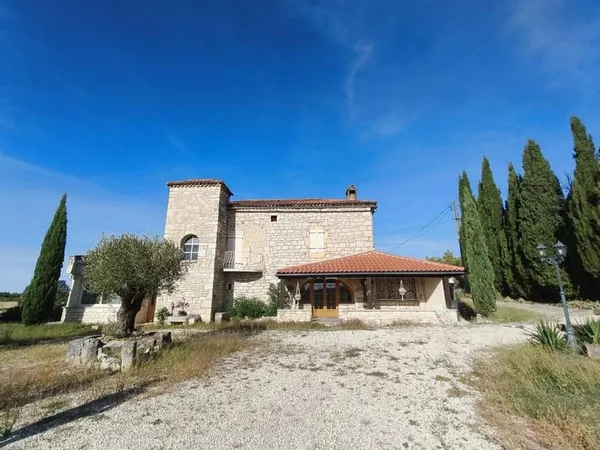 Maison 8 pièces 154 m²