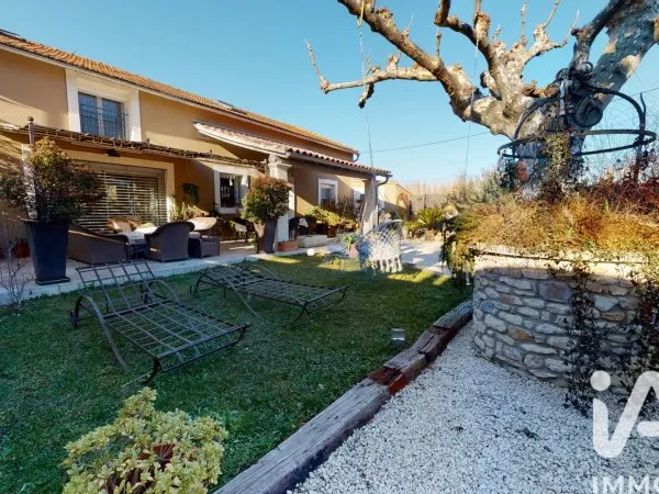 Maison 7 pièces 200 m²
