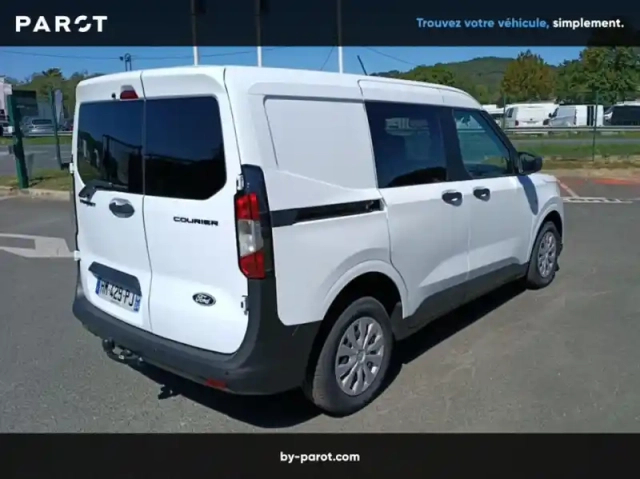 Ford Transit Courier fourgonnette 1.0 ecoboost 100ch cabine approfondie trend — photo 2