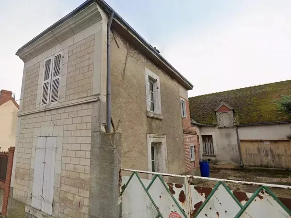 A VENDRE MAISON A RENOVER