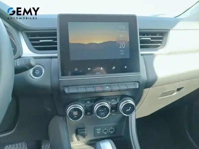 Renault Captur e-tech 145 - 21 — photo 16