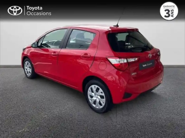 Toyota Yaris 110 vvt-i ultimate 5p — photo 2