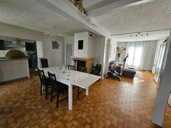 Maison 104 m² Saint Remy en rollat avec vie de plain pied