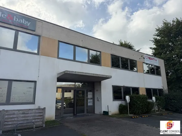 Bureaux 336 m²