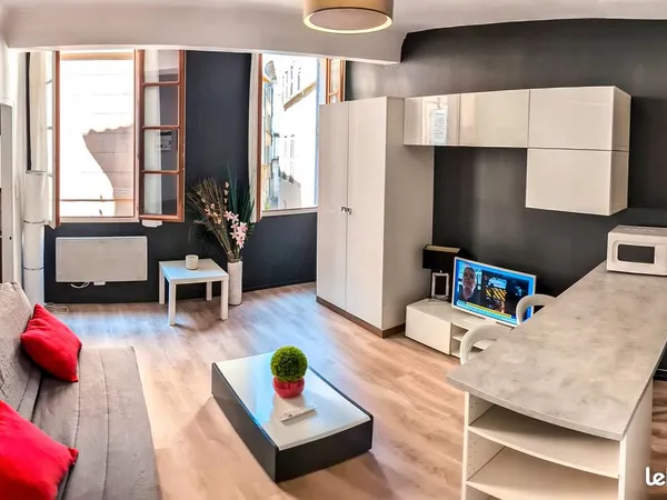Appartement studio T1 intramuros