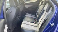 Peugeot 3008 HYBRID4 300ch GT e-EAT8 — photo 13