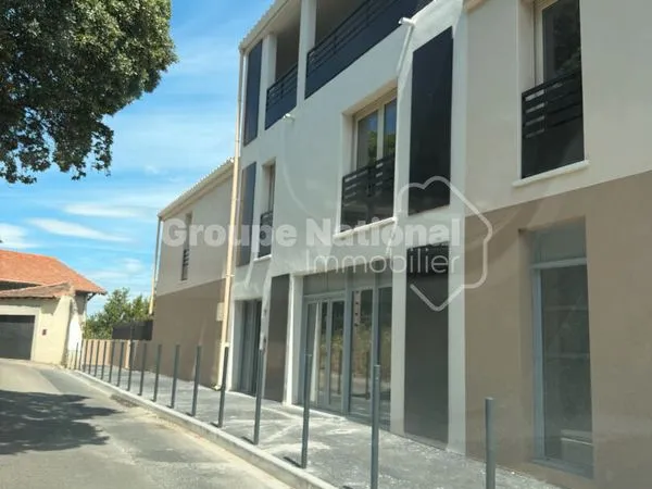 Local 30 m² NIMES