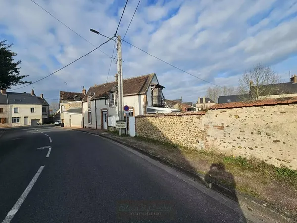 Maison de Village avec 3 Chambres à Chatillon Coligny