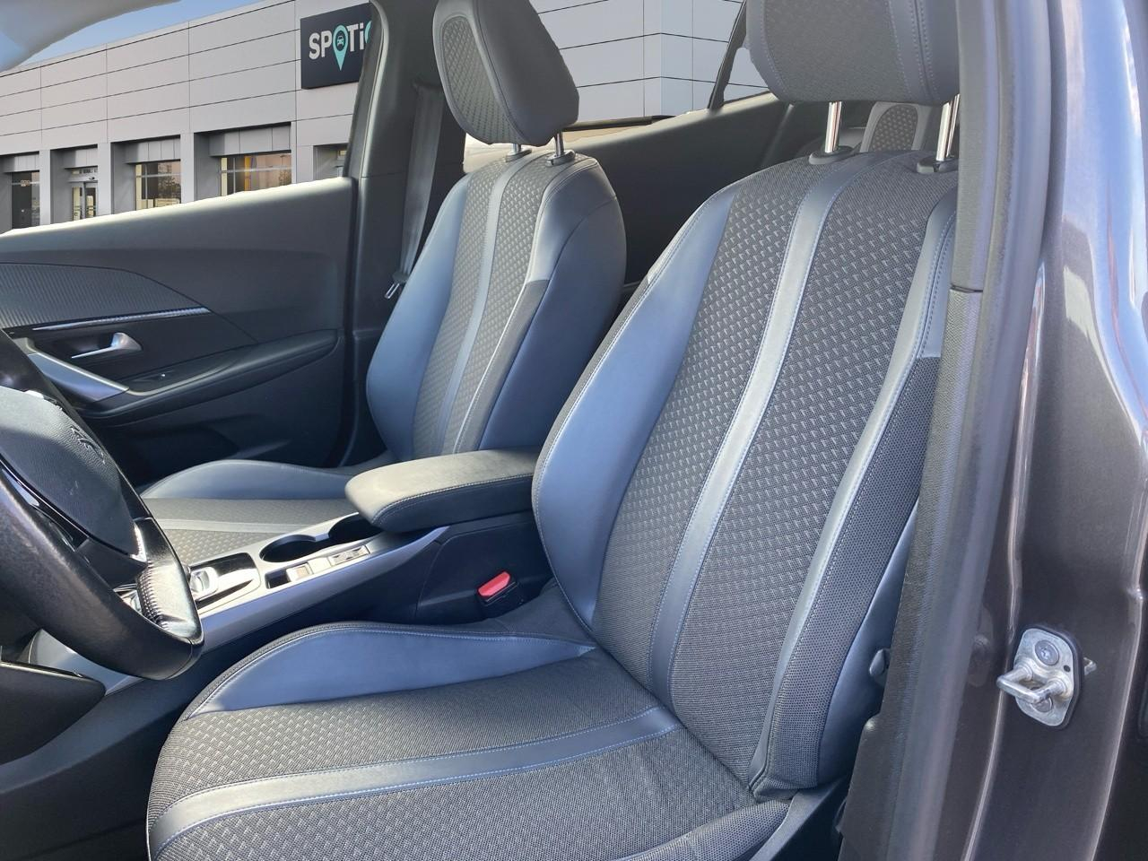 Peugeot 2008 1.5 bluehdi 130ch s&s allure business eat8 7cv — photo 9