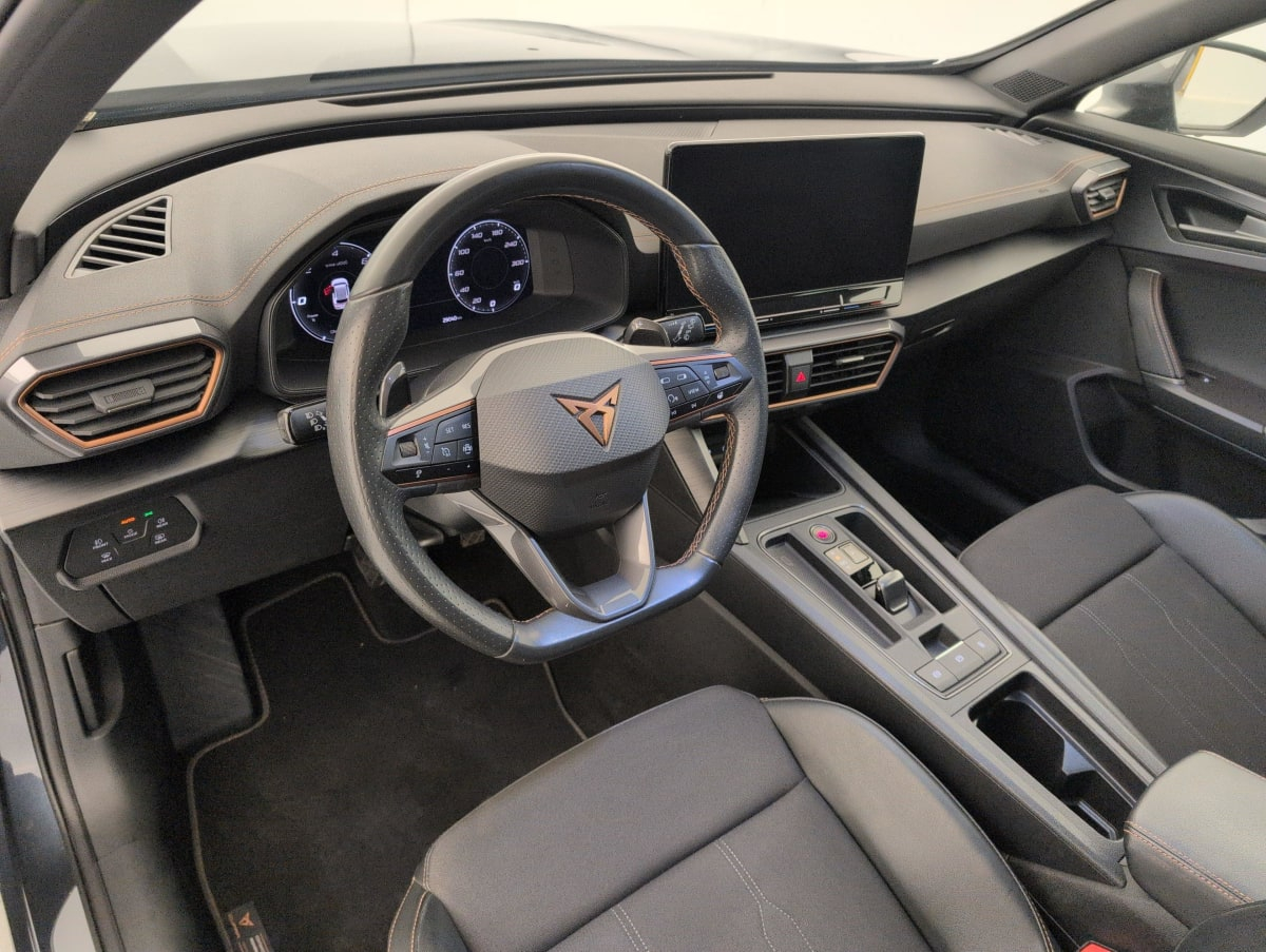 Cupra FORMENTOR — photo 15