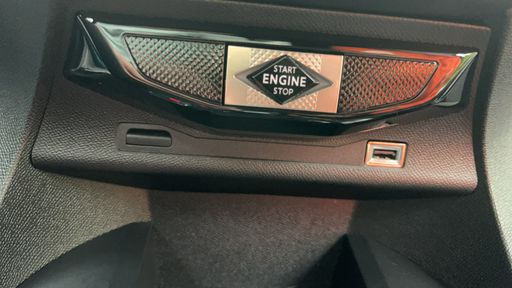 DS DS3 Crossback 1.2 PureTech 130 EAT8 - Opera – 2019 – 39305 km – Essence – Boîte Automatique — photo 16