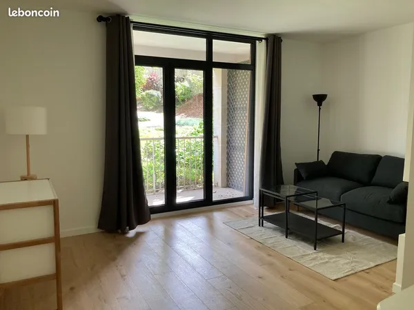 Studio meublé 28,57m2 Ville d'Avray