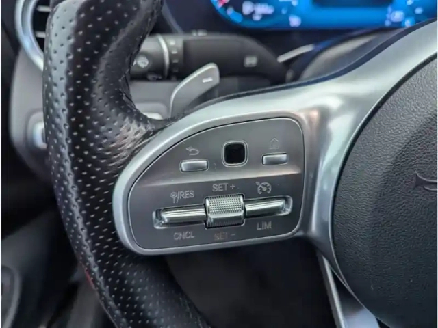Mercedes Classe C 220 d amg line cab/20 — photo 22