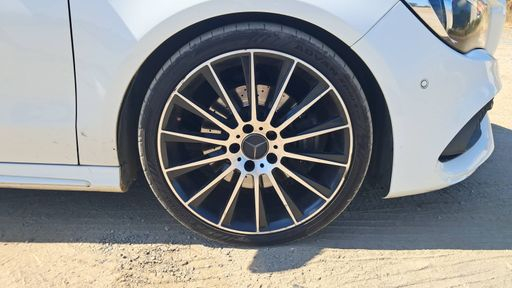Mercedes Classe CLA Shooting Brake 220 d 7G-DCT - Fascination Amg – 2018 – 134150 km – Diesel – Boîte Automatique — photo 21