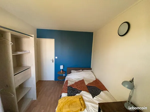 Chambre de 10 m² disponible
