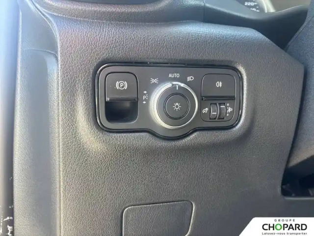 Mercedes Vito fourgon 116 cdi extra long bva rwd — photo 15