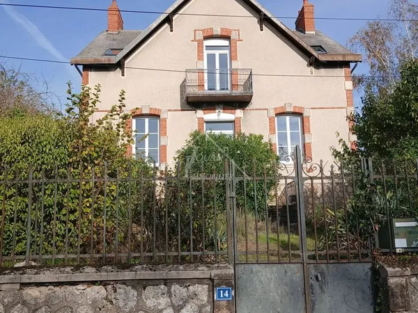 Maison 10 pièces 148 m²
